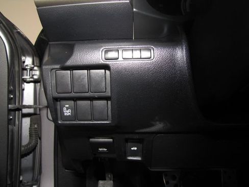 Used 2015 Lexus IS 250 w/ F-Sport Package RWD image 9