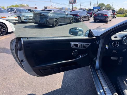 Used 2012 Mercedes-Benz SLK 250 w/ Premium I Pkg image 32