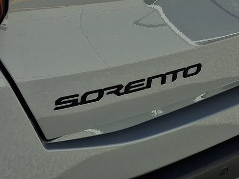 Certified 2025 Kia Sorento SX Prestige w/ Sage Leather Package AWD/4WD image 31