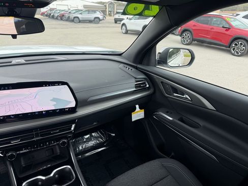 Used 2018 Chevrolet Traverse LT AWD/4WD image 22