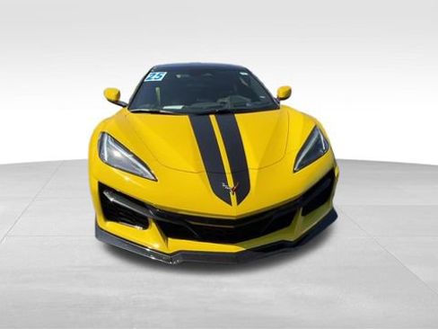 Used 2025 Chevrolet Corvette Z06 RWD image 10