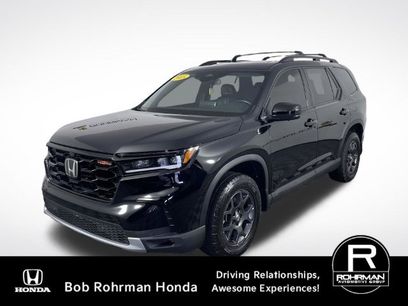 Used 2025 Honda Pilot TrailSport