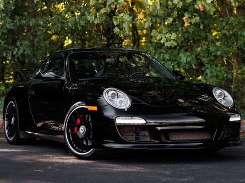Used 2011 Porsche 911 Carrera GTS image 40