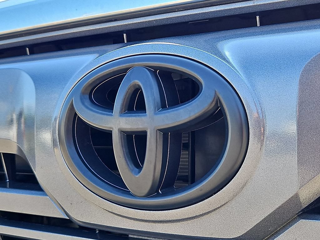Used 2023 Toyota Tundra Limited w/ Power Package AWD/4WD image 30
