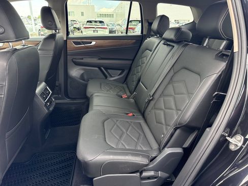 Certified 2026 Volkswagen Atlas SE FWD image 26
