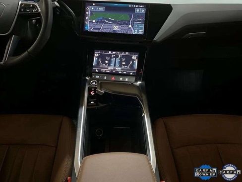 Used 2024 Audi Q8 e-tron Premium image 13