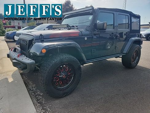 Used 2017 Jeep Wrangler Unlimited Sahara AWD/4WD image 1