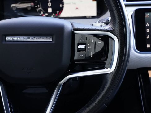 Used 2021 Land Rover Range Rover Velar R-Dynamic S image 11