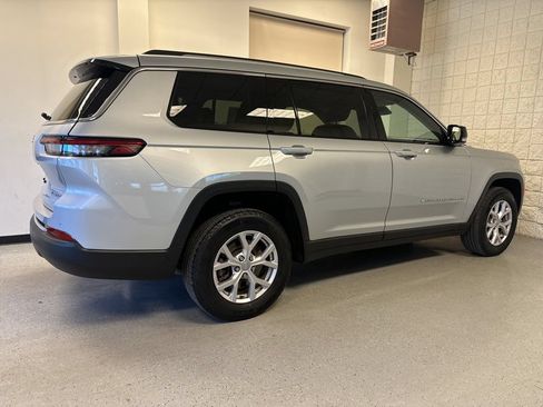 Used 2022 Jeep Grand Cherokee L Limited AWD/4WD image 43