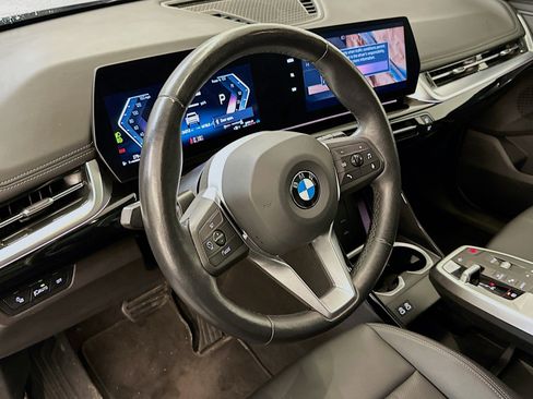 Used 2025 BMW X1 xDrive28i image 18