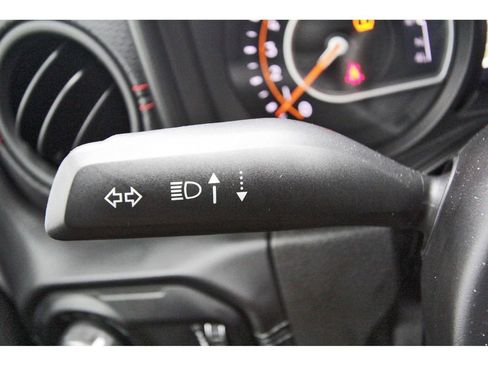 Used 2024 Jeep Gladiator Rubicon w/ Technology Group image 16