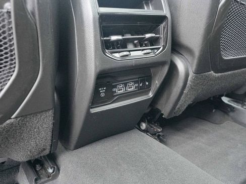 Used 2024 Jeep Grand Cherokee Limited 4xe AWD/4WD image 19