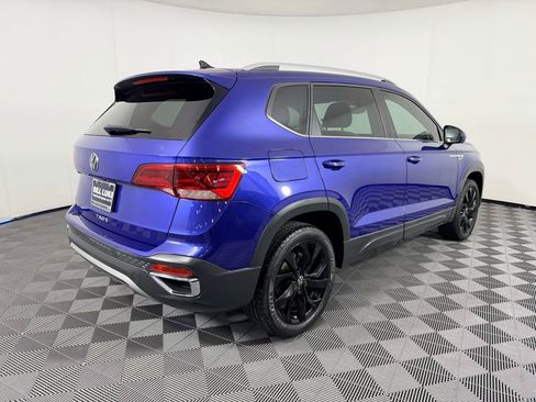 Used 2023 Volkswagen Taos SE image 7