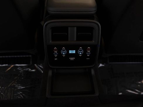 New 2025 Porsche Taycan 4S image 74