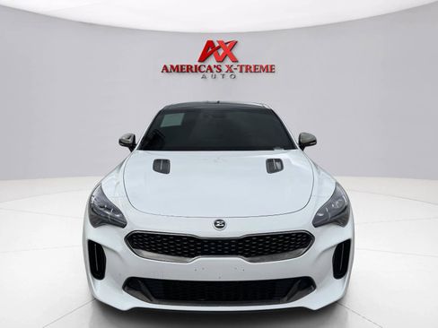 Used 2021 Kia Stinger GT1 RWD image 9
