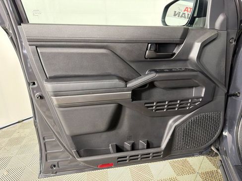 Used 2025 Toyota Tacoma SR5 image 10