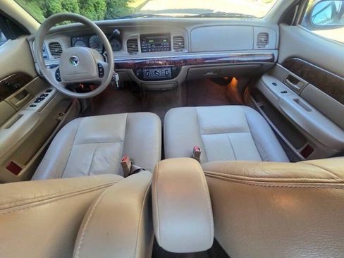 Used 2004 Mercury Grand Marquis GS RWD image 11