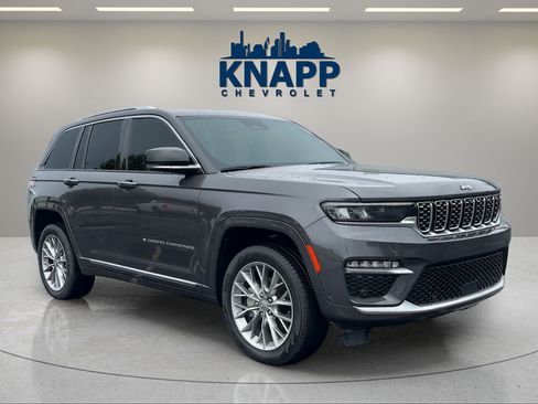 Used 2022 Jeep Grand Cherokee Summit w/ Luxury Tech Group V RWD image 7