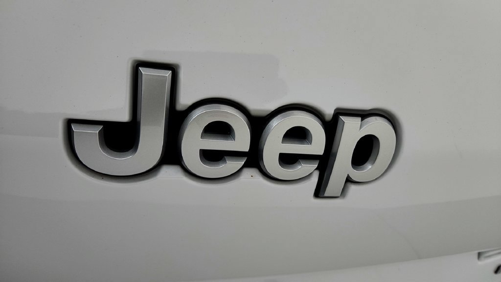 Used 2024 Jeep Grand Cherokee L Limited AWD/4WD image 13