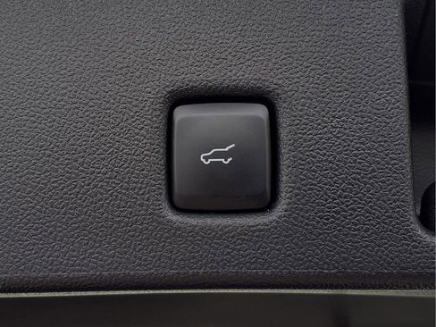 Used 2024 Ford Escape SE w/ PHEV Premium Package FWD image 24