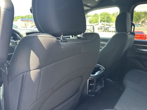 Used 2019 RAM 1500 Big Horn AWD/4WD image 23
