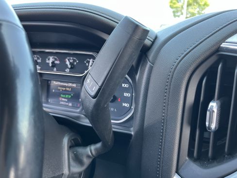 Used 2021 GMC Sierra 1500 SLT AWD/4WD image 31