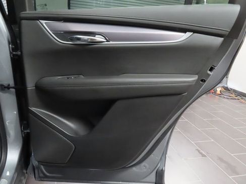Used 2024 Cadillac XT6 Luxury FWD image 11