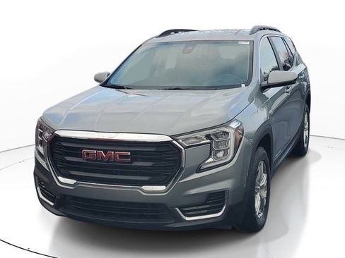 Certified 2023 GMC Terrain SLE w/ Driver Convenience Package image 2