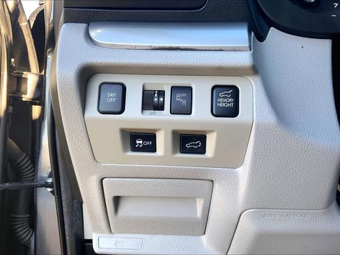 Used 2018 Subaru Forester 2.5i Premium image 32