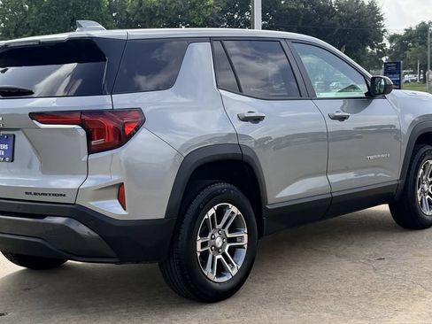 Used 2025 GMC Terrain Elevation FWD image 7