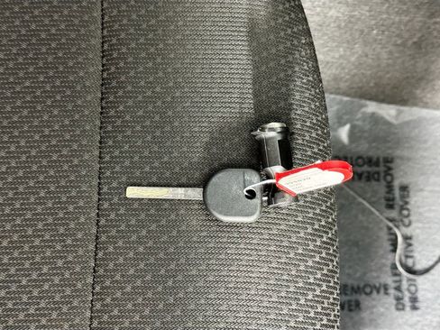 Used 2020 GMC Sierra 1500 2WD Crew Cab w/ Sierra Value Package image 34