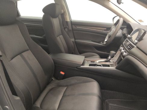 Used 2019 Honda Accord EX image 21