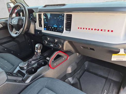 Used 2025 Ford Bronco Heritage Edition AWD/4WD image 22