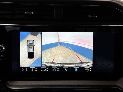 Certified 2023 GMC Sierra 1500 AT4 w/ AT4 Premium Package image 11