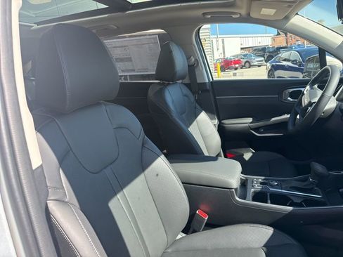 New 2026 Kia Sorento S w/ S Panoramic Sunroof Package AWD/4WD image 16