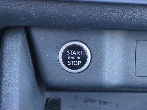 Used 2023 Nissan Rogue SV AWD/4WD image 27