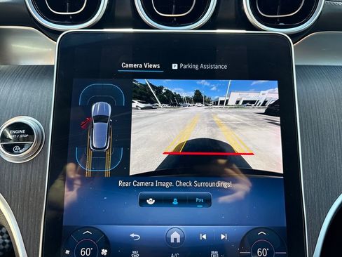 Used 2024 Mercedes-Benz GLC 300 4MATIC image 23