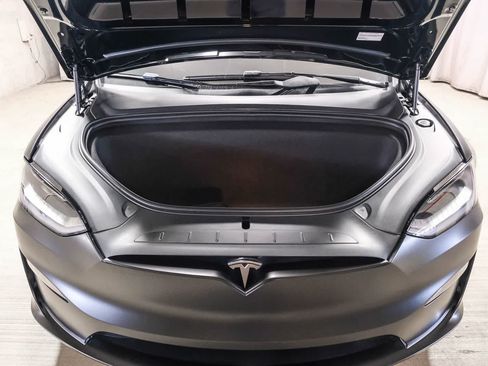 Used 2024 Tesla Model X Plaid AWD/4WD image 32