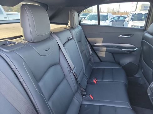 Used 2024 Cadillac XT4 Premium Luxury image 21