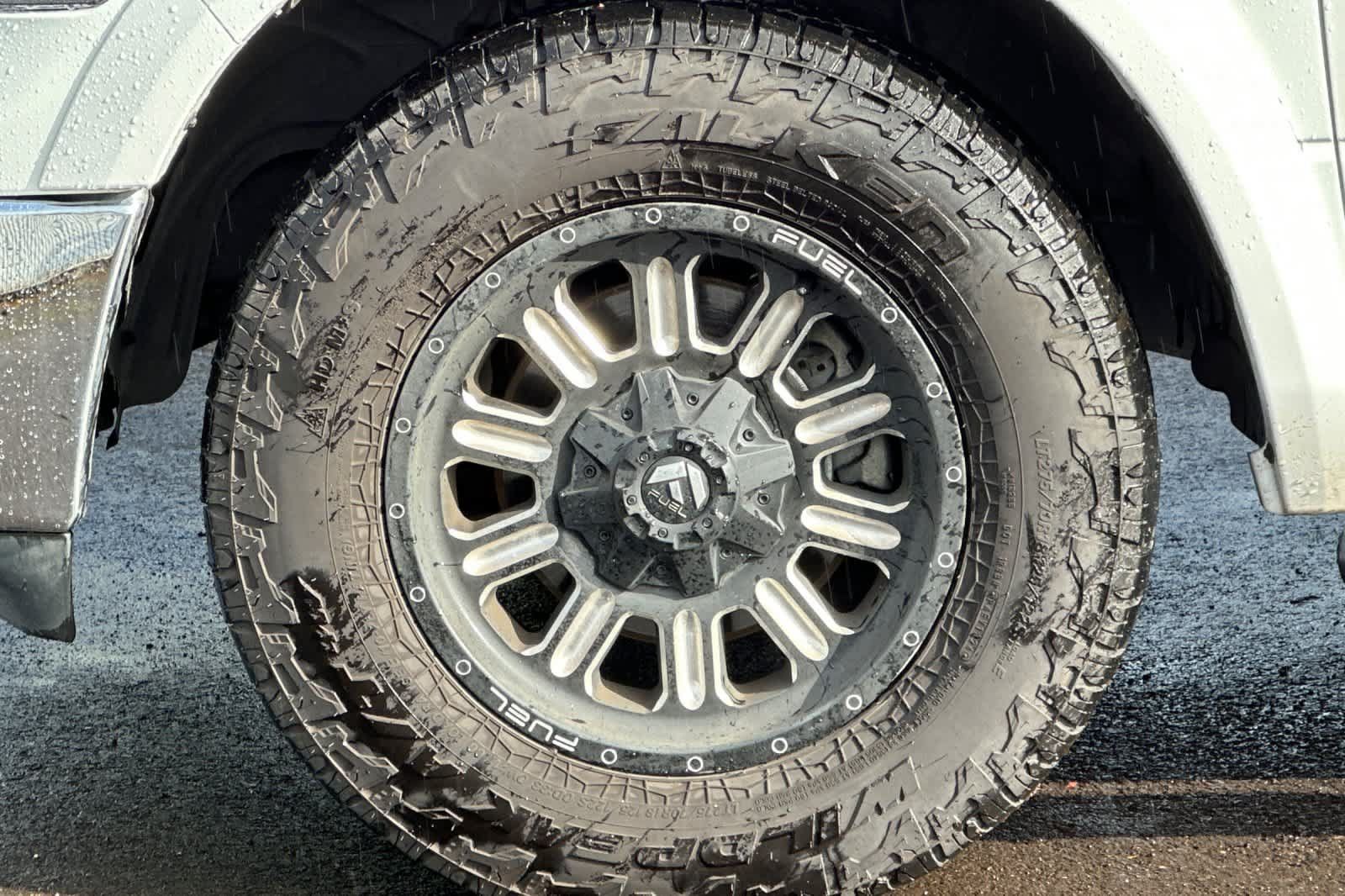 Used 2014 RAM 1500 Laramie w/ Convenience Group AWD/4WD image 26