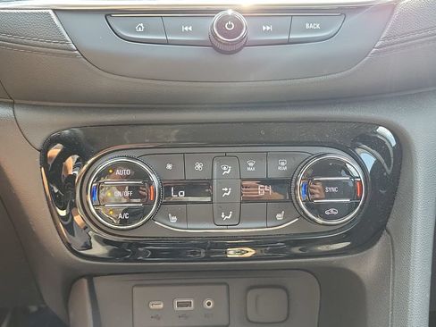 Used 2023 Buick Encore GX Select w/ Sport Touring Package AWD/4WD image 28