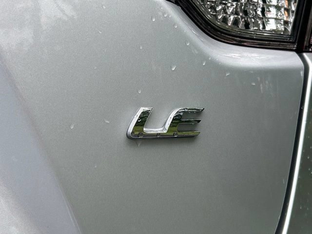 Used 2024 Toyota Corolla LE w/ LE Convenience Package FWD image 12