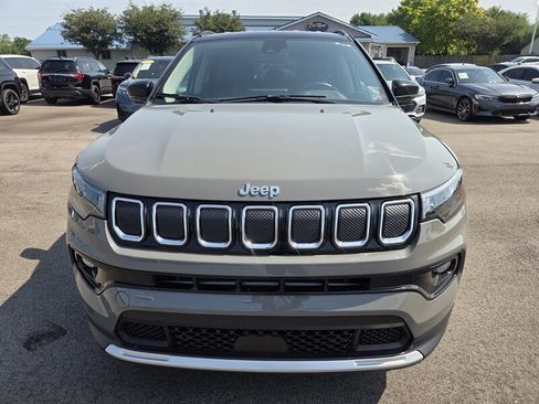 Used 2022 Jeep Compass Limited AWD/4WD image 8