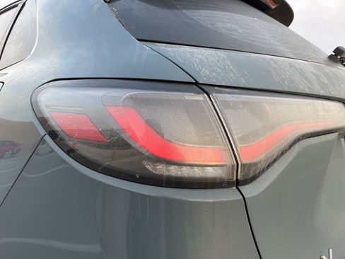 Certified 2025 Honda HR-V LX image 7