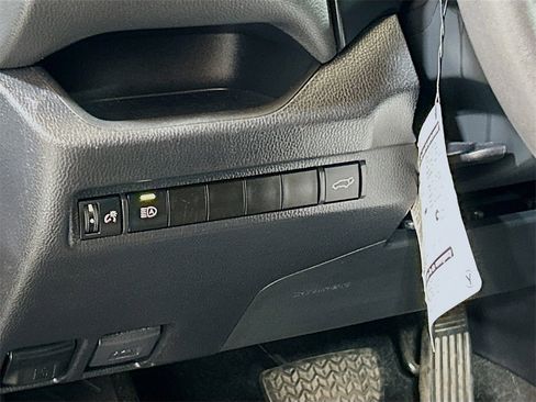Used 2023 Toyota RAV4 XLE Premium image 8