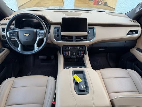 Used 2023 Chevrolet Suburban Premier AWD/4WD image 21
