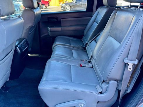 Used 2014 Toyota Sequoia SR5 w/ Premium Package RWD image 10