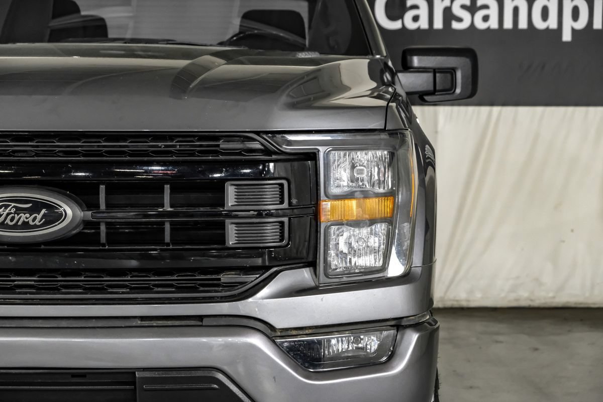Used 2023 Ford F150 XLT w/ XLT Black Appearance Package AWD/4WD image 39