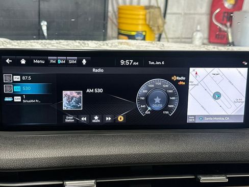 Used 2023 Genesis GV70 2.5T w/ Select Package image 19