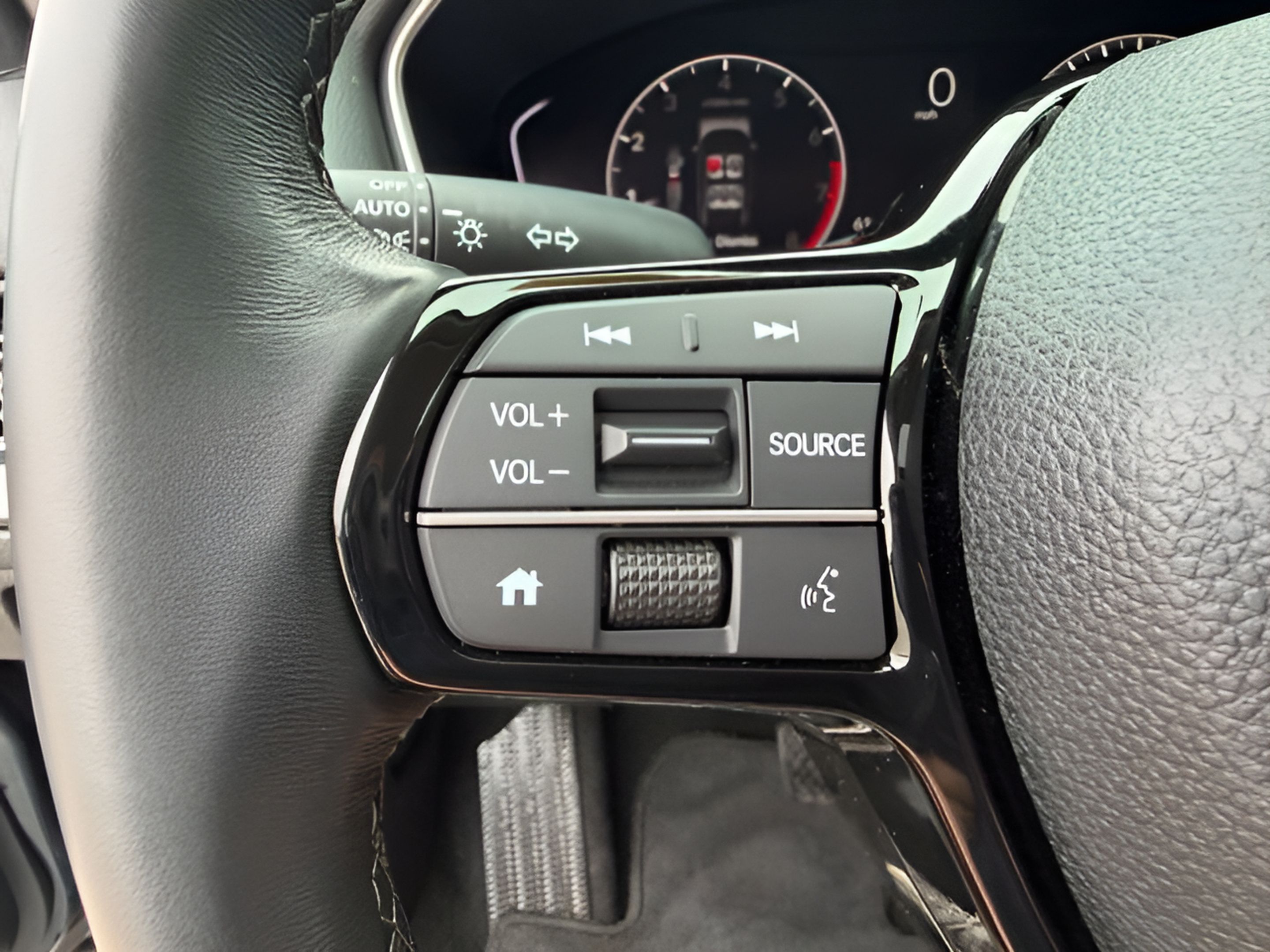 Used 2024 Honda Civic EX-L image 13